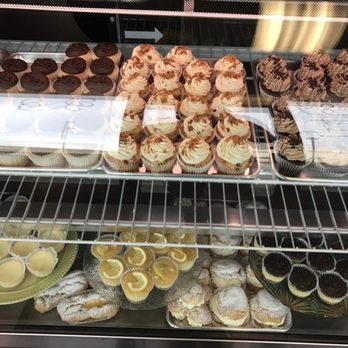 Frank Vilt's Cakes - Bakeries Near Me - Cameron Park, California