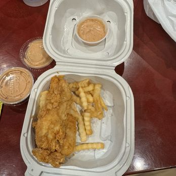 Raising Cane's Chicken Fingers - Fast Food Near Me - Northridge, California Raising Cane's Chicken Fingers - Fast Food Near Me - Northridge, California