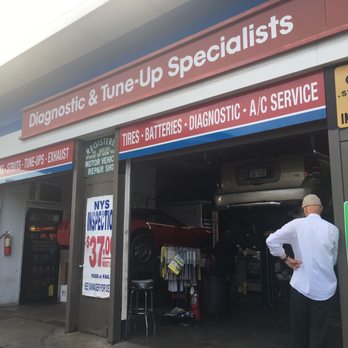Mobil - Checking out the #jeep - Gas Stations Near Me - Floral Park, New York Mobil - Checking out the #jeep - Gas Stations Near Me - Floral Park, New York