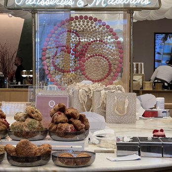Pierre Hermé - Most delicious macarons, pastry and chocolate. - Chocolatiers & Shops Near Me - Paris, 75