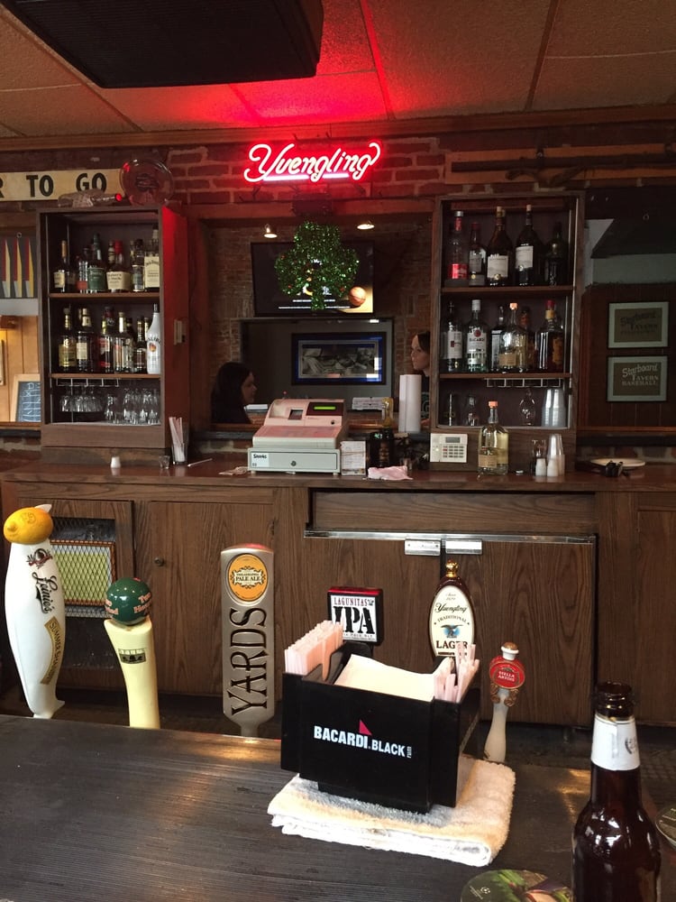 Starboard Side Tavern