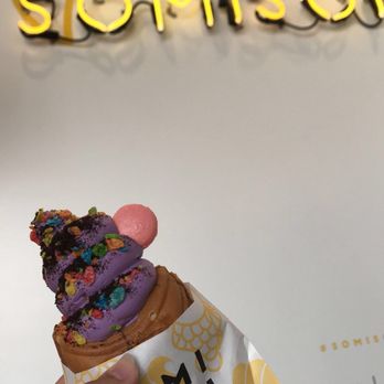 Somisomi - Ube somi w/ nutella, fruity pebbles, Oreo crumbs, and a macaron - Ice Cream & Frozen Yogurt Near Me - Irvine, California