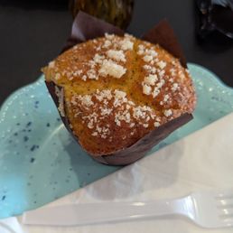 Lemon poppyseed muffin Lemon poppyseed muffin