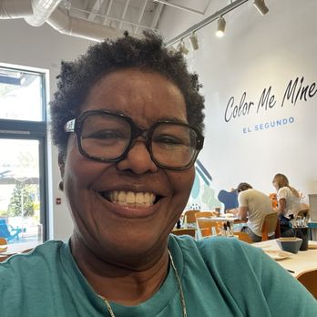 Color Me Mine - Me smiling as we prepare to paint! - Kids Activities Near Me - El Segundo, California