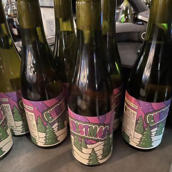Mead Hall - Christmas mead - Breweries Near Me - Saint Charles, Missouri