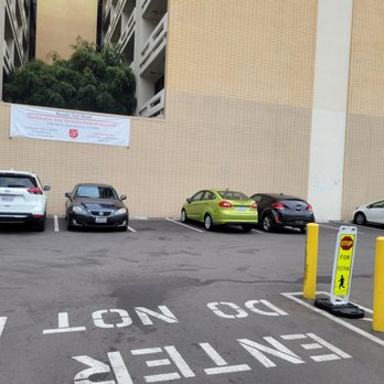 Target - Department Stores Near Me - Santa Monica, California