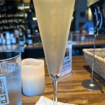 Accent on Wine - Bellini - Wine Bars Near Me - North Charleston, South Carolina Accent on Wine - Bellini - Wine Bars Near Me - North Charleston, South Carolina