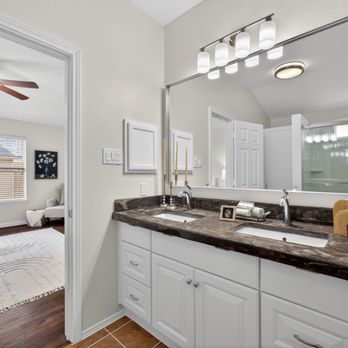 Full Page Photo - Recent photoshoot in Avalon - Pflugerville, Texas - Real Estate Photography Near Me Full Page Photo - Recent photoshoot in Avalon - Pflugerville, Texas - Real Estate Photography Near Me