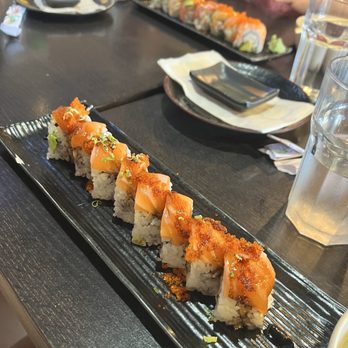 Nagoya Sushi House - Golden gate roll - Sushi Bars Near Me - San Ramon, California