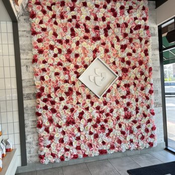 Klatch Coffee - Inside - Coffee & Tea Near Me - Pasadena, California