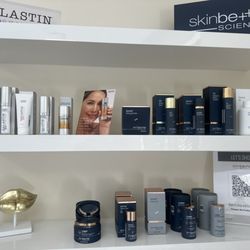 Algm Beauty Bar - SkinBetter Science and Alastin SkinCare Medical grade skin care! Pick up your skin care today from our luxury med spa.