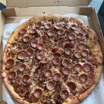 Antonio's Pizzeria LoSchiavo - This photo shows exactly what they delivered. Awesome every time. - Pizza Near Me - Westlake, Ohio Antonio's Pizzeria LoSchiavo - This photo shows exactly what they delivered. Awesome every time. - Pizza Near Me - Westlake, Ohio