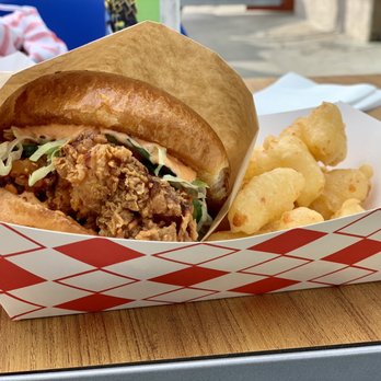 Sideburns - Fried chicken sandwich and cheese curds - Vegan Near Me - Long Beach, California Sideburns - Fried chicken sandwich and cheese curds - Vegan Near Me - Long Beach, California