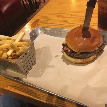 Chili's - Bacon cheese burger - Tex-Mex Near Me - Lake Mary, Florida Chili's - Bacon cheese burger - Tex-Mex Near Me - Lake Mary, Florida