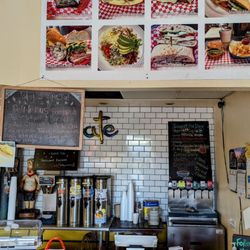 Deli-Licious