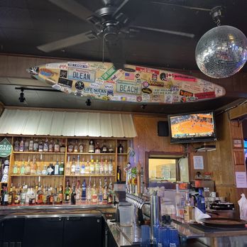 Beach Tavern - Beach tavern ambiance. - Bars Near Me - Tacoma, Washington