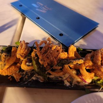La Vie - Calamari with a couple of shrimps - Cocktail Bars Near Me - Washington, DC, District of Columbia