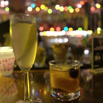 Lucky Horseshoe Lounge - French 75 & old fashioned - Lounges Near Me - Portland, Oregon