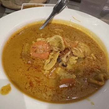 Cafe de Bangkok - Chicken Yellow Curry - Thai Near Me - Gilbert, Arizona Cafe de Bangkok - Chicken Yellow Curry - Thai Near Me - Gilbert, Arizona