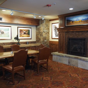 The Whistling Grizzly - Interior - American Near Me - Jackson, Wyoming The Whistling Grizzly - Interior - American Near Me - Jackson, Wyoming