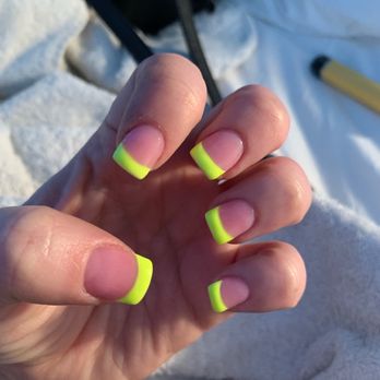 Qnail Bar - Dip - Skin Care Near Me - Goodyear, Arizona Qnail Bar - Dip - Skin Care Near Me - Goodyear, Arizona