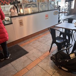 Jimmy John's - Inside