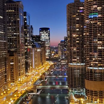 LH Rooftop - No other rooftop view quite like this - Cocktail Bars Near Me - Chicago, Illinois LH Rooftop - No other rooftop view quite like this - Cocktail Bars Near Me - Chicago, Illinois