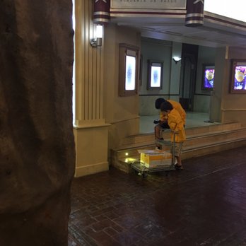 Kidzania - Delivery person - Kids Activities Near Me - Santiago, RM