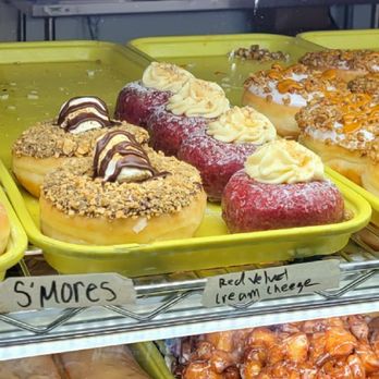 Daylight Donuts - Donuts - Donuts Near Me - Murfreesboro, Tennessee