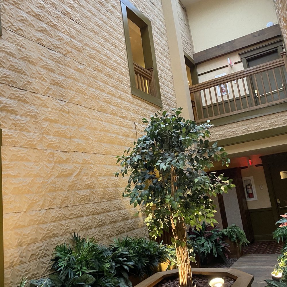 Stockyards Hotel - Atrium - Hotels Near Me - Fort Worth, Texas