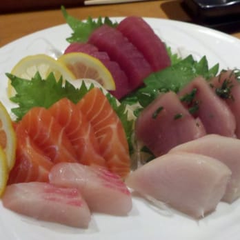 Senro Sushi - Beautiful but PREVIOUSLY FROZEN :( - Sushi Bars Near Me - Pleasanton, California