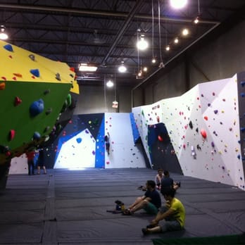 Hub Climbing-Markham - Climbing Near Me - Markham, Ontario