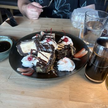 Sushi Sake - Brownie - Sushi Bars Near Me - Islamorada, Florida