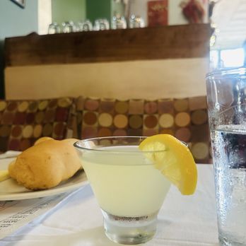 La Dolce Vita - Lemoncello Blue - Italian Near Me - Cleveland, Ohio La Dolce Vita - Lemoncello Blue - Italian Near Me - Cleveland, Ohio