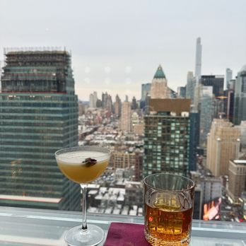 Dear Irving on Hudson Rooftop Bar - beautiful views! - Cocktail Bars Near Me - New York, New York Dear Irving on Hudson Rooftop Bar - beautiful views! - Cocktail Bars Near Me - New York, New York