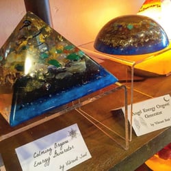 Cityology - Beautiful Gem Orgones to clean stagnate and negative energy and brings back a healthy and vibrant state.