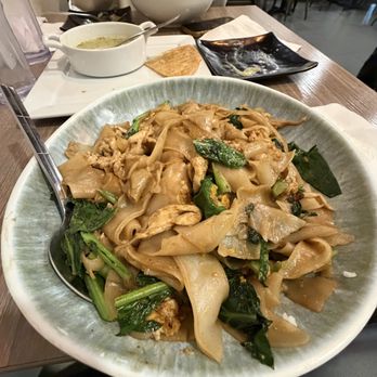 Siam Station - Pad See Ew - Thai Near Me - Irvine, California