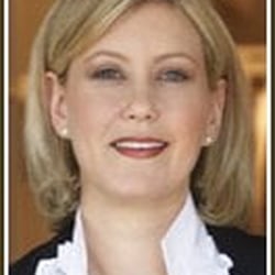 The Elegant Setting - Stephanie Finkelstein, Owner and Gift-Giving Expert