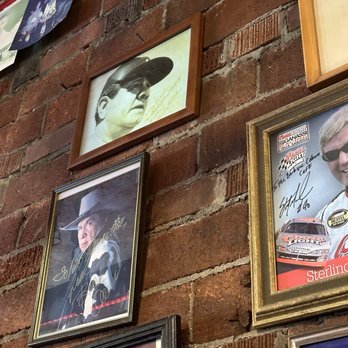 Bar-B-Que Caboose Cafe - Babe Ruth and the great Buck Owens - Barbeque Near Me - Lynchburg, Tennessee
