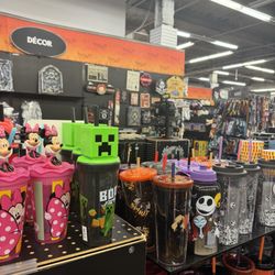 Spirit Halloween - Halloween cups