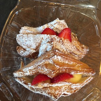 Cream Pan - Strawberry croissants - Bakeries Near Me - Tustin, California Cream Pan - Strawberry croissants - Bakeries Near Me - Tustin, California