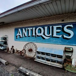Quaker Antique Mall