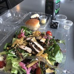 BR Lunch Box - Salad with chipotle-coffee chicken