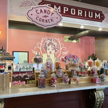 Ice Cream Emporium - Shop - Ice Cream & Frozen Yogurt Near Me - Ripon, California