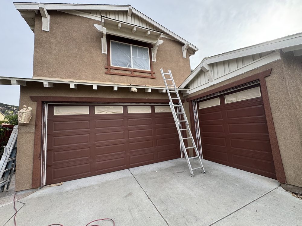 Slide of Elor Energy