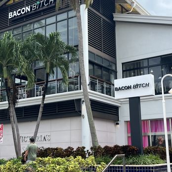 Bacon Bitch - Front view - Sandwiches Near Me - Miami Beach, Florida