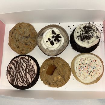 Crumbl - Kapolei - Bakeries Near Me - Kapolei, Hawaii Crumbl - Kapolei - Bakeries Near Me - Kapolei, Hawaii