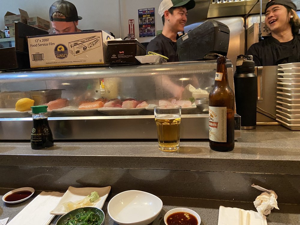 Flyin Fin Sushi & Seafood