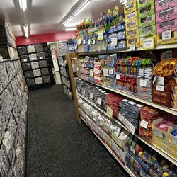 Yummies Candy & Nuts