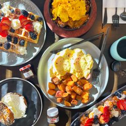 Beradu Specialty Market Kitchen & Bar - Breakfast is Served!